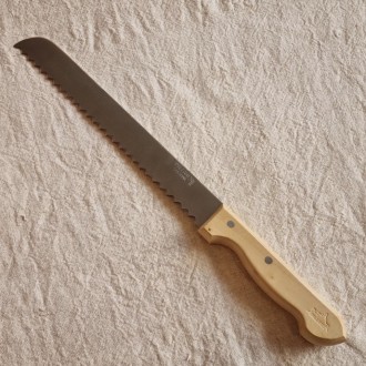 CUCHILLO DE PAN