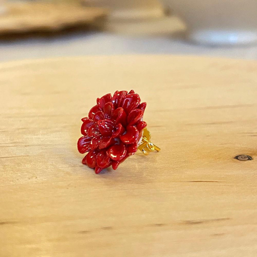 PENDIENTE DALIA PORCELANA