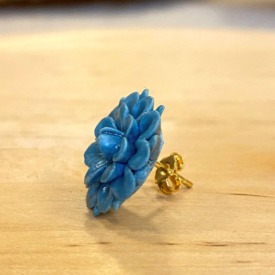 PENDIENTE DALIA PORCELANA