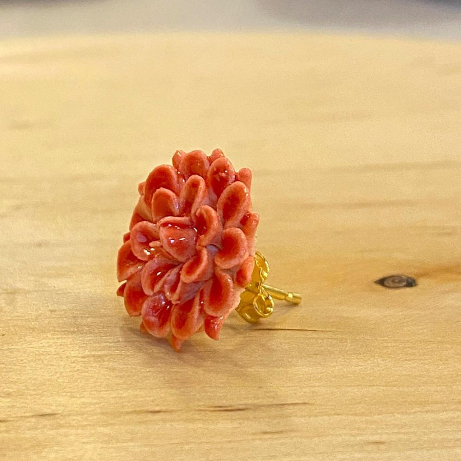 PENDIENTE DALIA PORCELANA